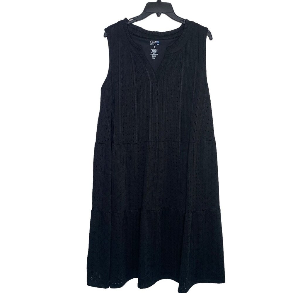 Croft And Barrow Plus Size 1X Black Eyelet V Neck Sleeveless Tiered Dress
